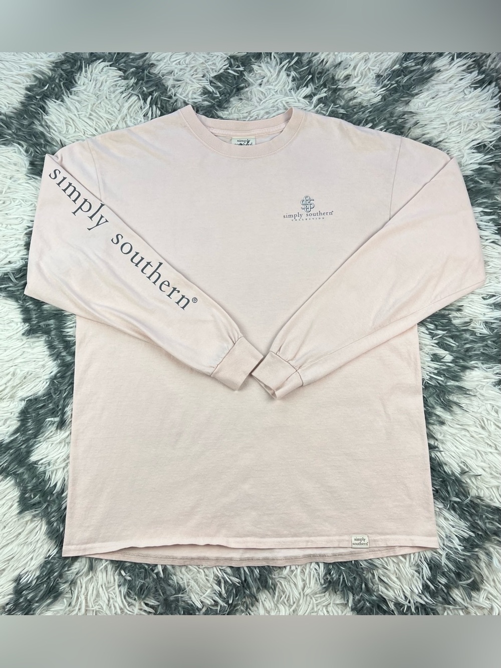 Simply Southern Women’s Pink Long Sleeve Graphic T-shirt Size Large